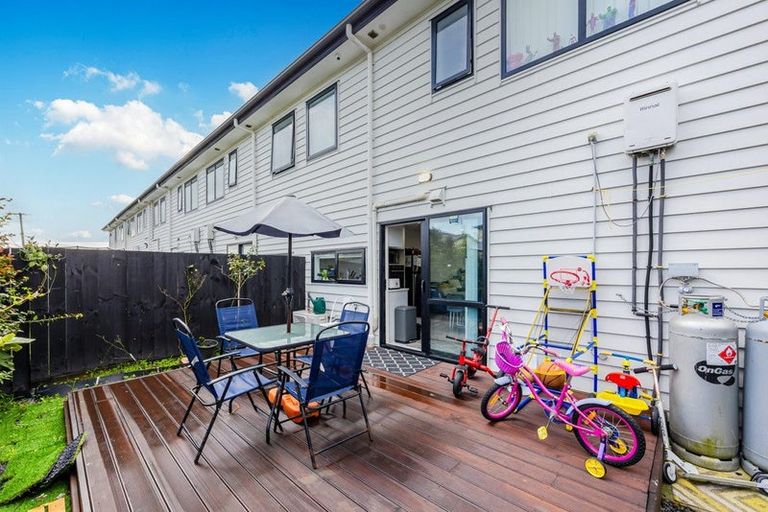 Photo of property in 23f Motatau Road, Papatoetoe, Auckland, 2025