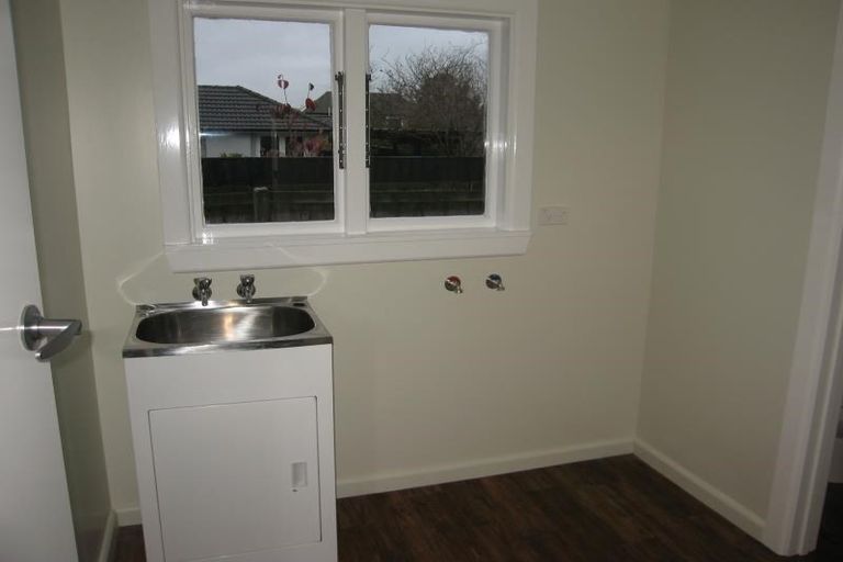 Photo of property in 23 Garreg Road, Fendalton, Christchurch, 8052