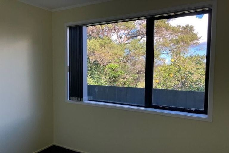 Photo of property in 43 Taioma Crescent, Te Atatu Peninsula, Auckland, 0610