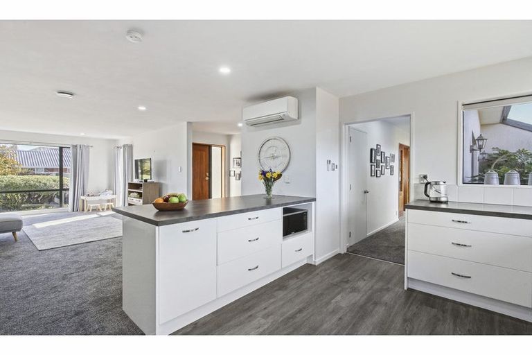 Photo of property in 1 Appleton Place, Woodend, 7610