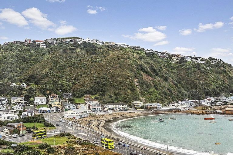 Photo of property in 14 Milne Terrace, Island Bay, Wellington, 6023