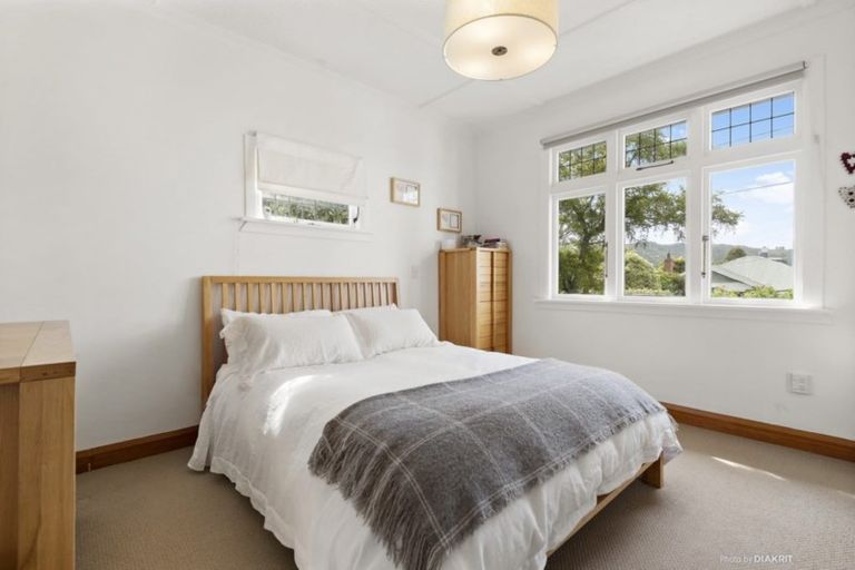 Photo of property in 13 Firth Terrace, Karori, Wellington, 6012