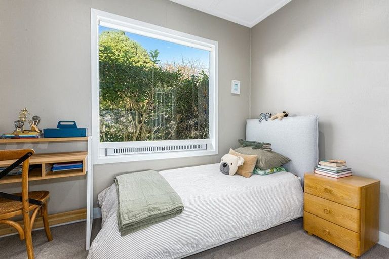 Photo of property in 43 Messines Road, Karori, Wellington, 6012