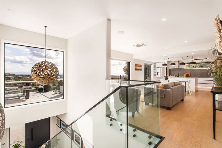 Photo of property in 2 John Monck Lane, Redcliffs, Christchurch, 8081