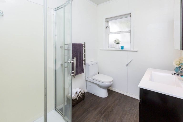 Photo of property in 60 Gibbons Street, Ebdentown, Upper Hutt, 5018