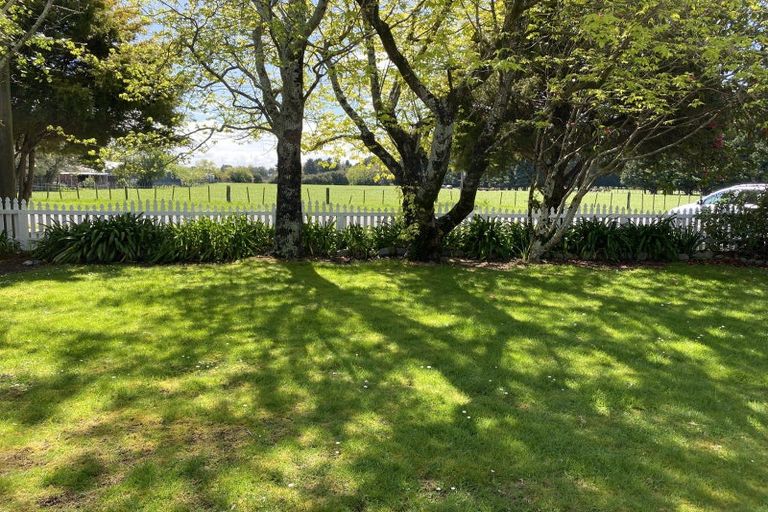 Photo of property in 14 Papawai Road, Greytown, 5712