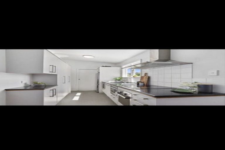 Photo of property in 10 Hiropi Street, Newtown, Wellington, 6021