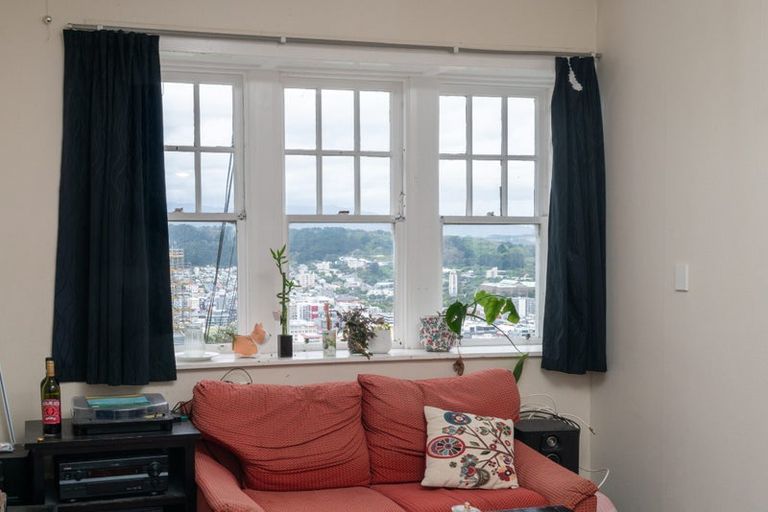 Photo of property in 76a Kelburn Parade, Kelburn, Wellington, 6012