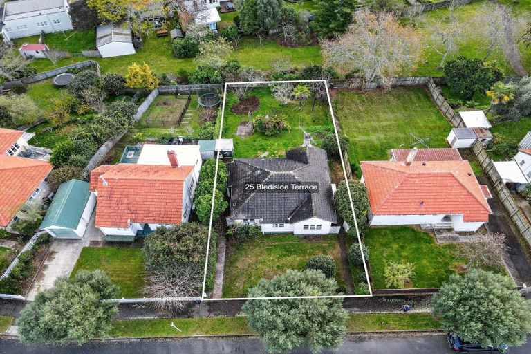 Photo of property in 25 Bledisloe Terrace, Hamilton East, Hamilton, 3216
