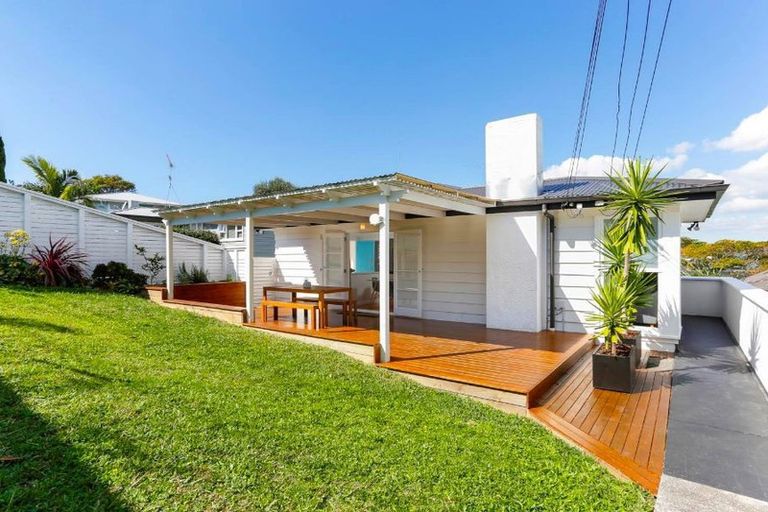 Photo of property in 11 Mount Taylor Drive, Glendowie, Auckland, 1071