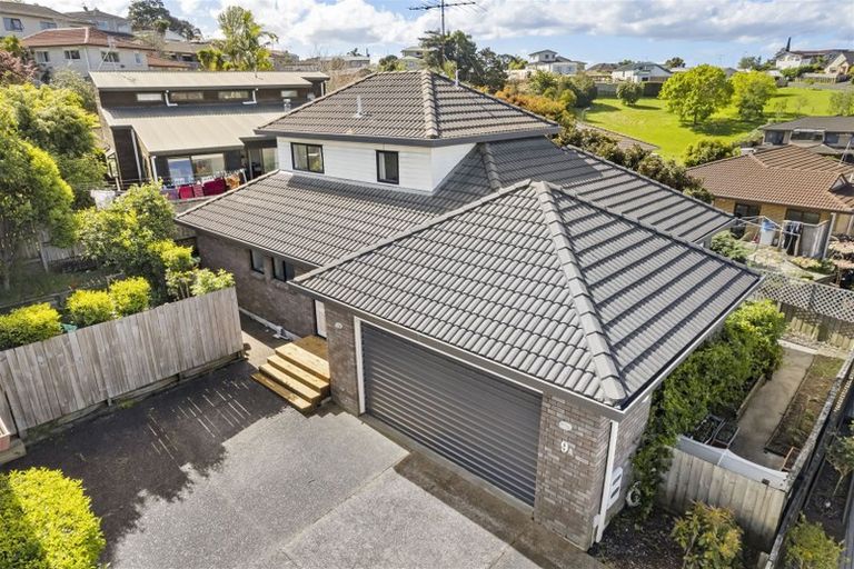 Photo of property in 1/9 Kells Place, Botany Downs, Auckland, 2010