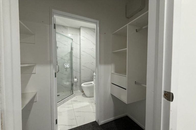 Photo of property in 152 Triangle Road, Massey, Auckland, 0614