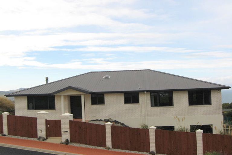 Photo of property in 7 Highgrove, Saint Clair, Dunedin, 9012