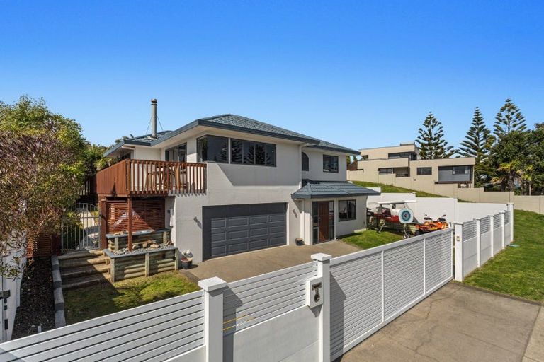 Photo of property in 12 Ocean View Road, Coastlands, Whakatane, 3120