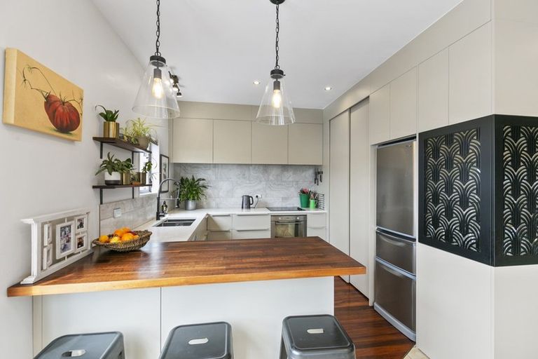 Photo of property in Atlas House, 12/22 Ghuznee Street, Te Aro, Wellington, 6011