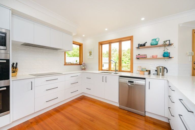 Photo of property in 17 Aranui Road, Kairanga, Palmerston North, 4475