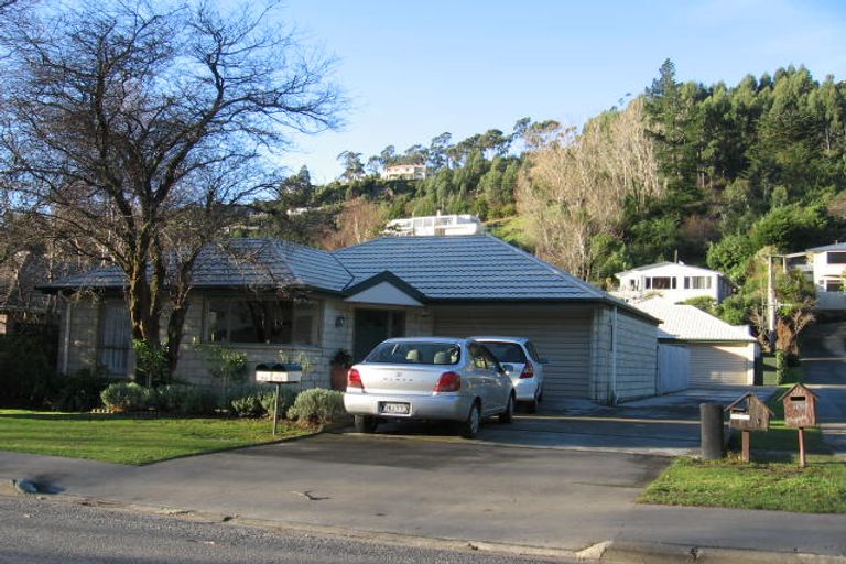 Photo of property in 2/69 Bowenvale Avenue, Cashmere, Christchurch, 8022