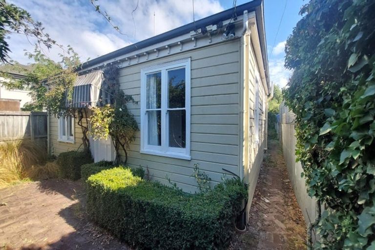 Photo of property in 91 Abberley Crescent, St Albans, Christchurch, 8014