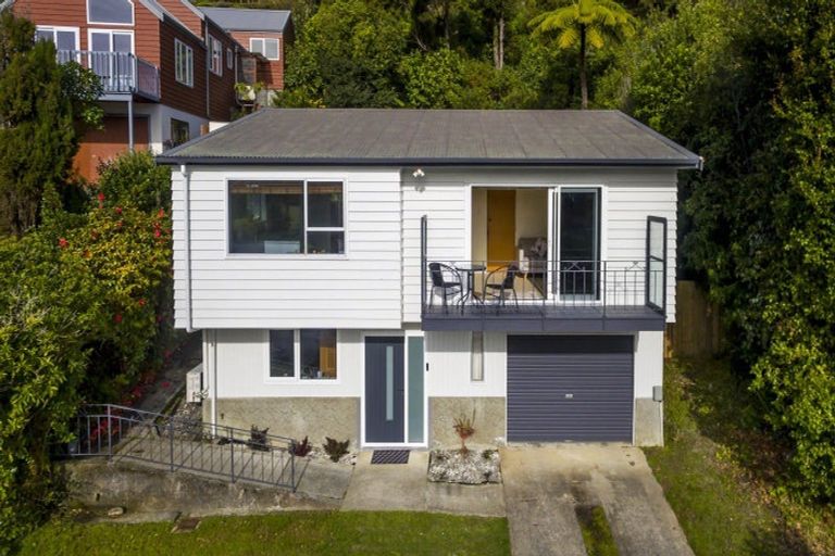 Photo of property in 21 Cleary Street, Waterloo, Lower Hutt, 5011