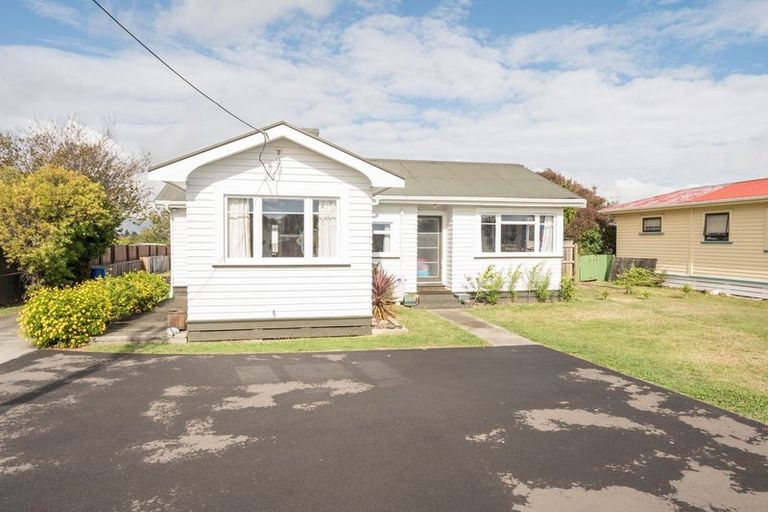 Photo of property in 115 Parkers Road, Tahunanui, Nelson, 7011
