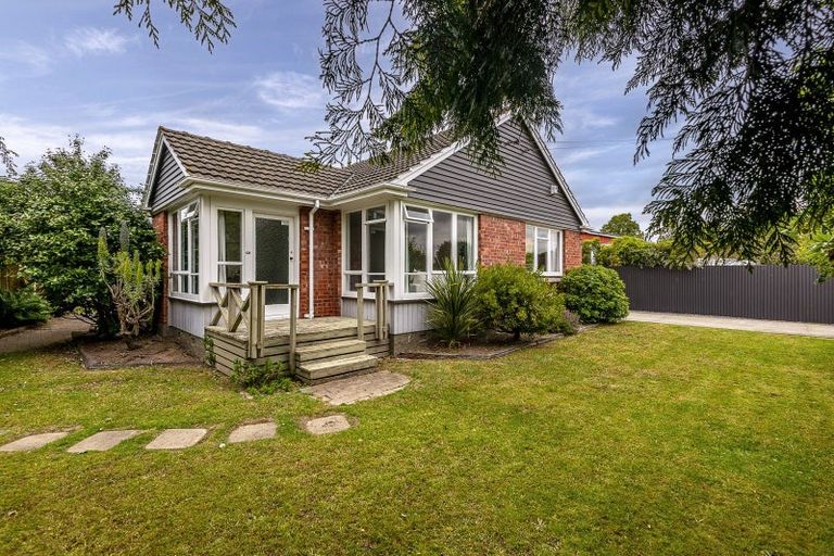 Photo of property in 36 Morrison Avenue, Northcote, Christchurch, 8052