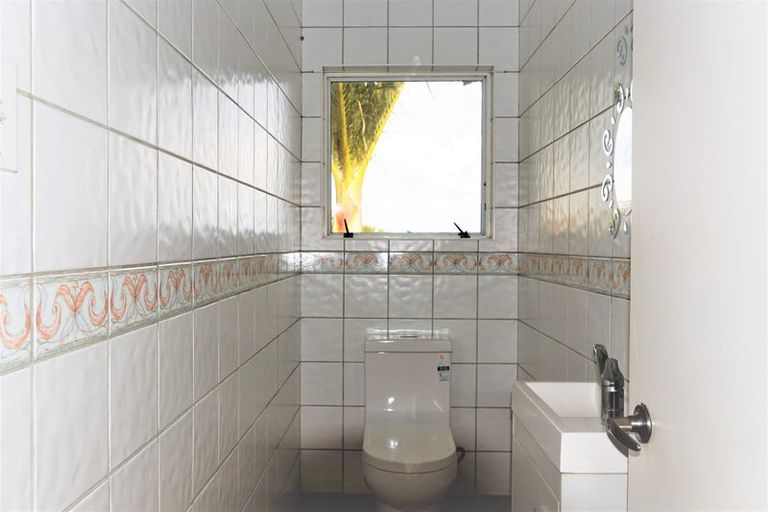 Photo of property in 238 Glenvar Road, Torbay, Auckland, 0630