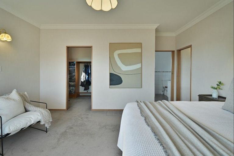 Photo of property in 14 Hunters Hill, Havelock North, 4130