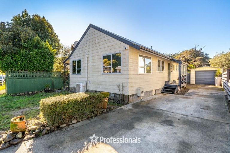 Photo of property in 60 Larchmont Grove, Totara Park, Upper Hutt, 5018