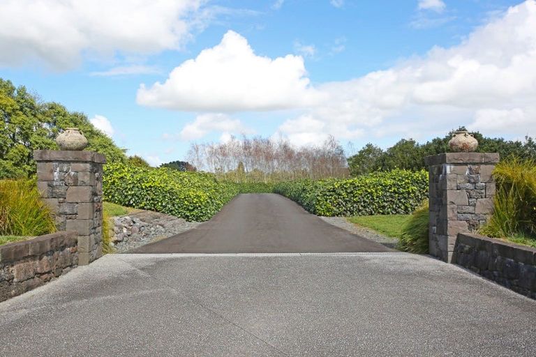 Photo of property in 80a Blackbridge Road, Karaka, Papakura, 2580