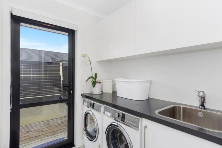 Photo of property in 23 Puhirake Crescent, Pyes Pa, Tauranga, 3112