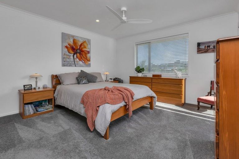 Photo of property in 10 Pukeko Street, Ruakaka, 0116