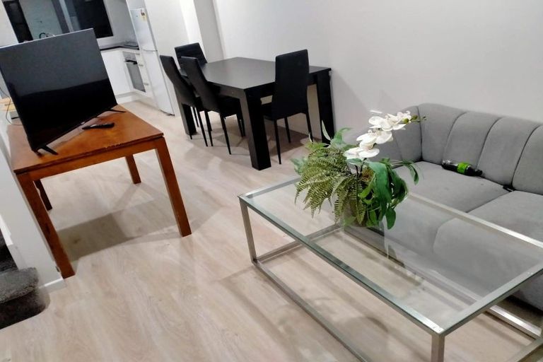 Photo of property in 37d Court Town Close, Mangere, Auckland, 2022