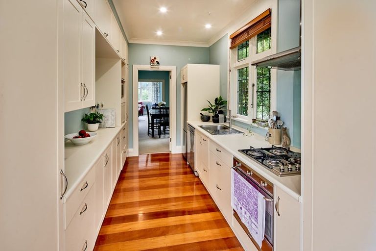 Photo of property in 38 Burrows Avenue, Karori, Wellington, 6012