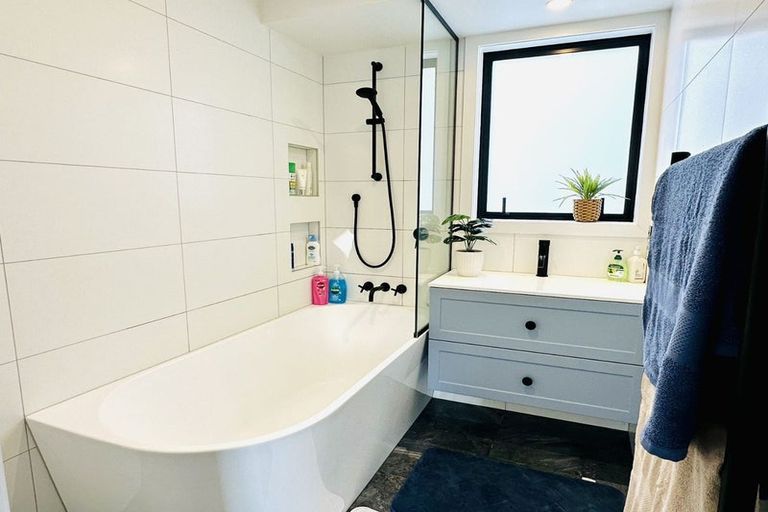 Photo of property in 43f Terry Smyth Drive, Kumeu, 0892