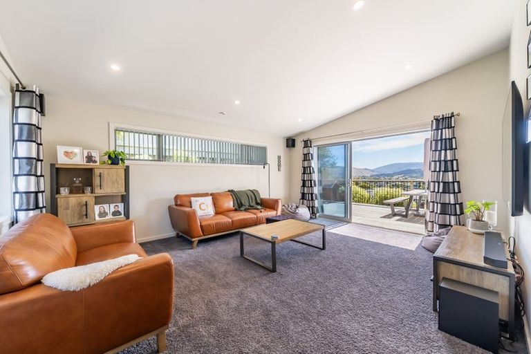 Photo of property in 4 Semaphore Lane, Whitby, Porirua, 5024