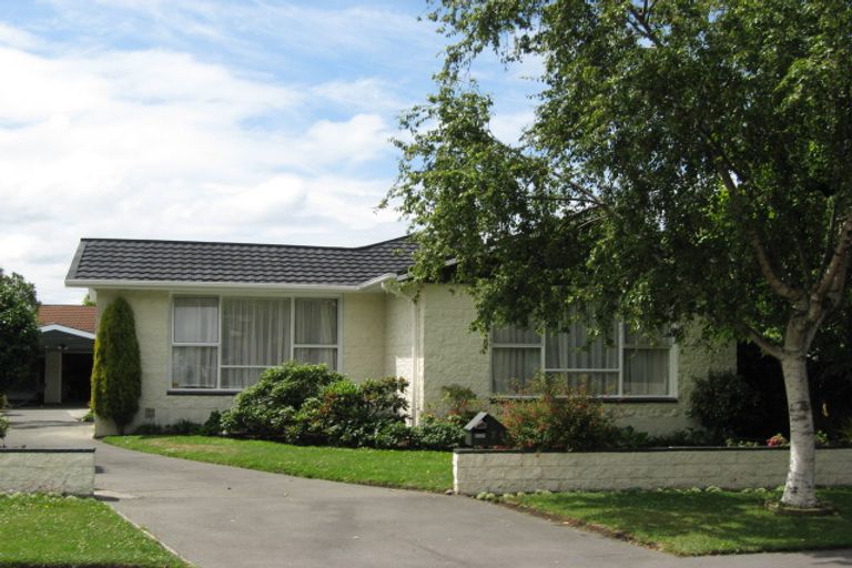 Photo of property in 24 Laing Crescent, Heathcote Valley, Christchurch, 8022