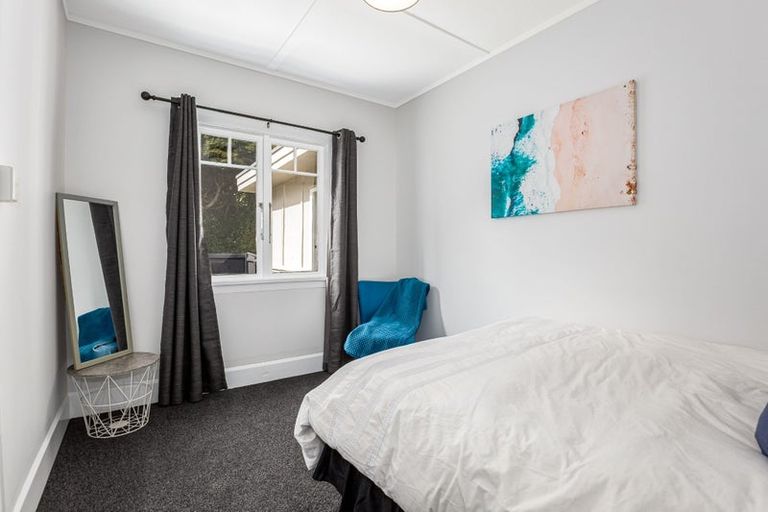 Photo of property in 3 Onepu Road, Pukerua Bay, 5026