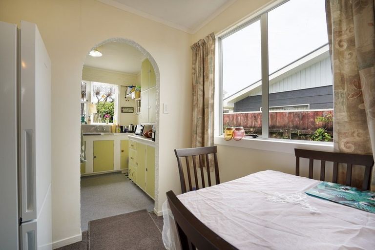 Photo of property in 16 Chrystal Street, Foxton Beach, Foxton, 4815