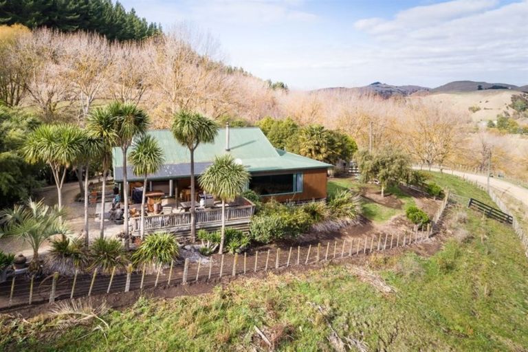 Photo of property in 122 Waipunga Road, Eskdale, Napier, 4181