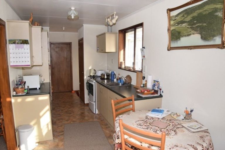 Photo of property in 17 Milford Street, Heidelberg, Invercargill, 9812