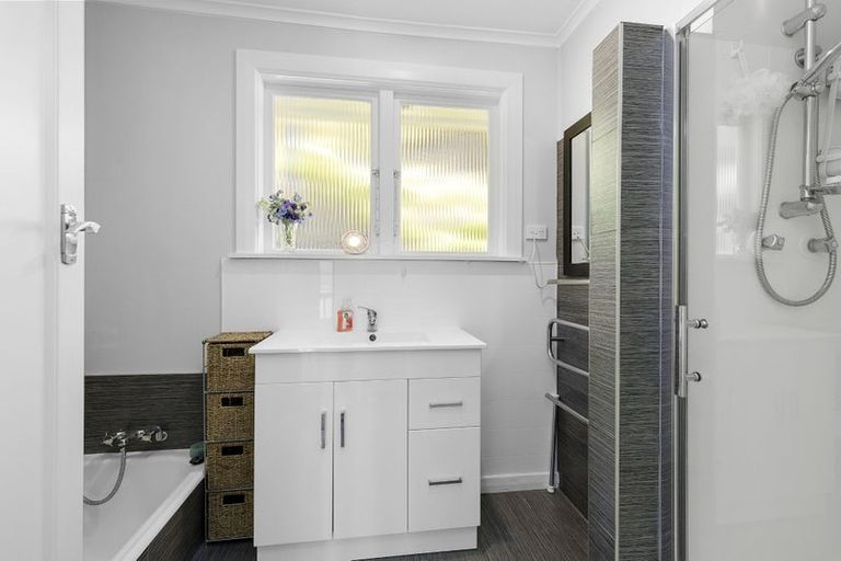 Photo of property in 126 Seddon Street, Naenae, Lower Hutt, 5011