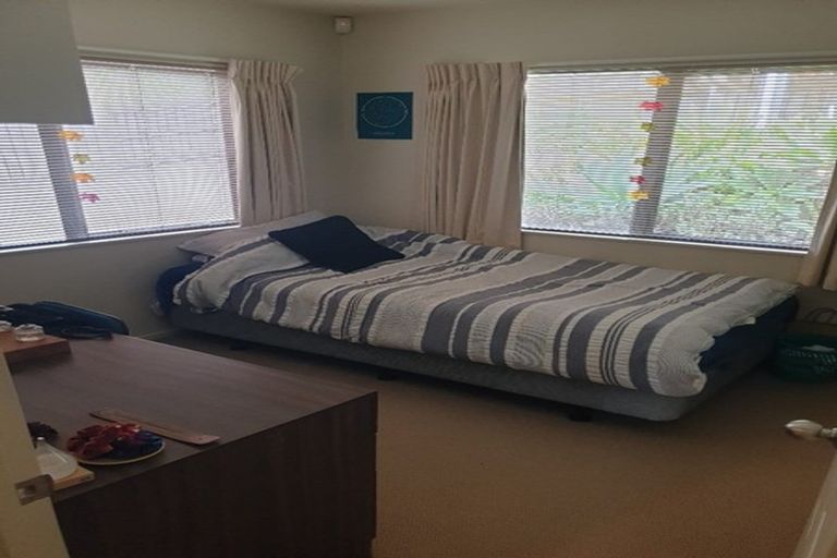 Photo of property in 32a Evans Road, Glen Eden, Auckland, 0602