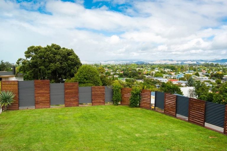 Photo of property in 43 Ayton Street, Mangapapa, Gisborne, 4010