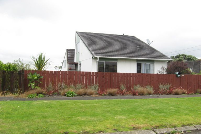 Photo of property in 1/16 Kiekie Road, Mangere Bridge, Auckland, 2022
