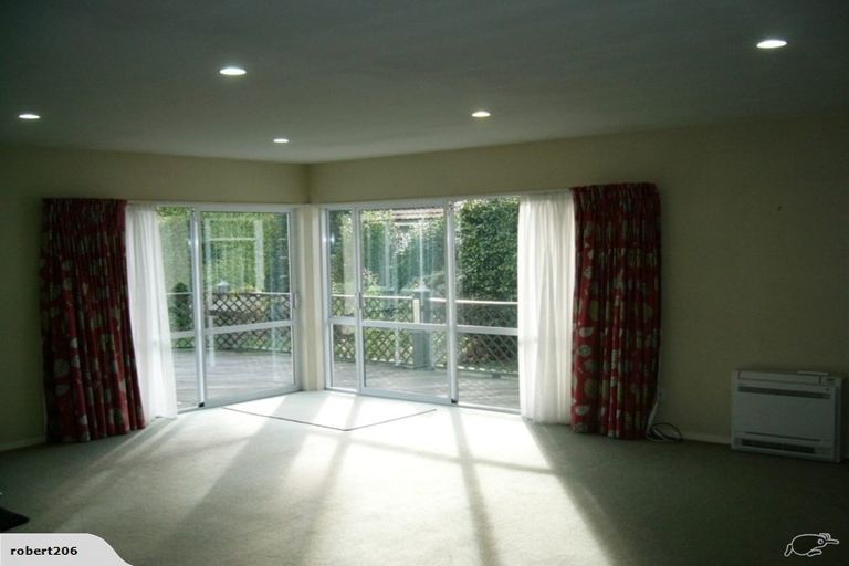 Photo of property in 147 Waimairi Road, Ilam, Christchurch, 8041