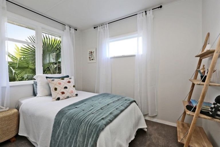 Photo of property in 41 Seddon Crescent, Marewa, Napier, 4110