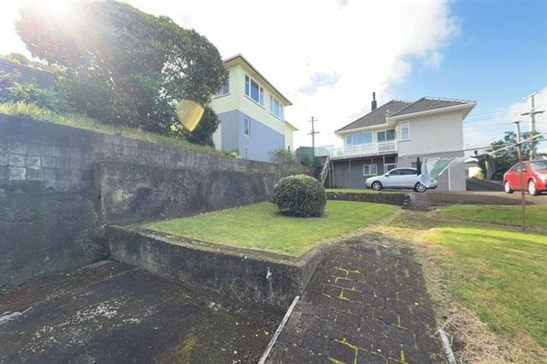 Photo of property in 19 Scott Street, Moturoa, New Plymouth, 4310