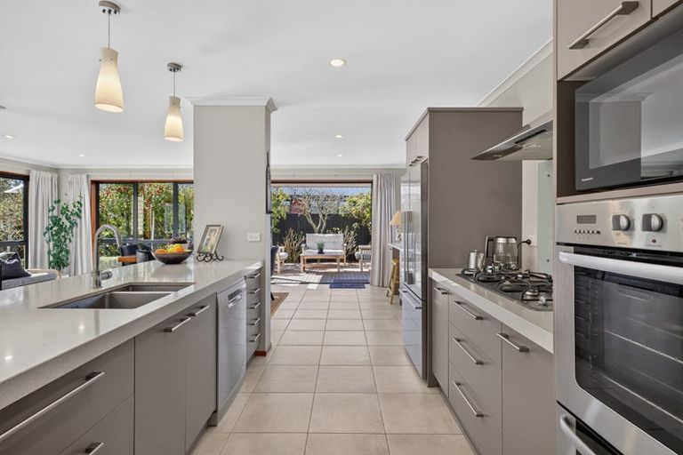 Photo of property in 49 Skyedale Drive, Harewood, Christchurch, 8051