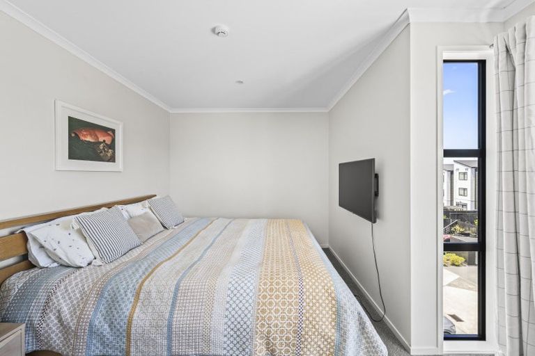 Photo of property in 12 Raranga Lane, Hobsonville, Auckland, 0616