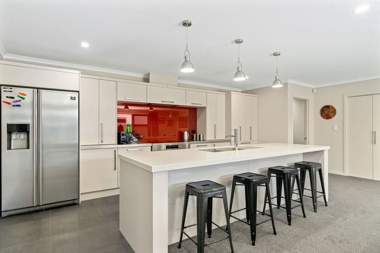 Photo of property in 18 Sunhaven Cove, Cromwell, 9310